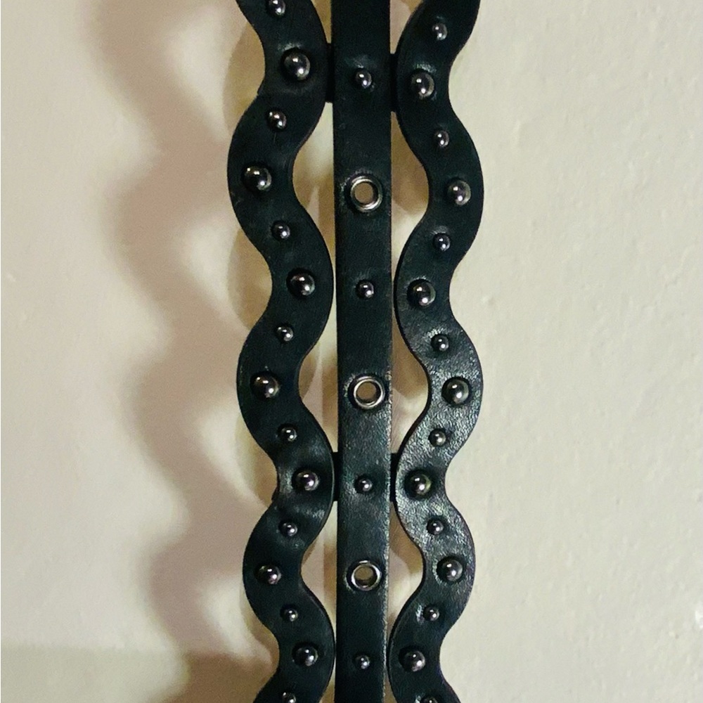 NEW BCBG Women’s Black Leather Belt Size S Small - Metal Detail 3 Loop NEW NWT